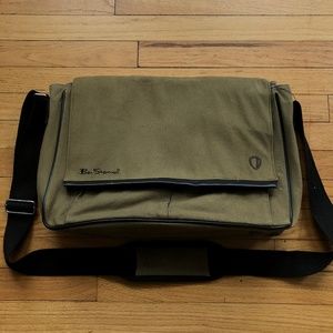 BEN SHERMAN Olive Messenger Laptop Shoulder Bag